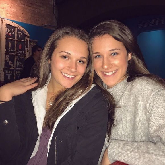 Meet your Posher, Rachel - Picture 1 of 1